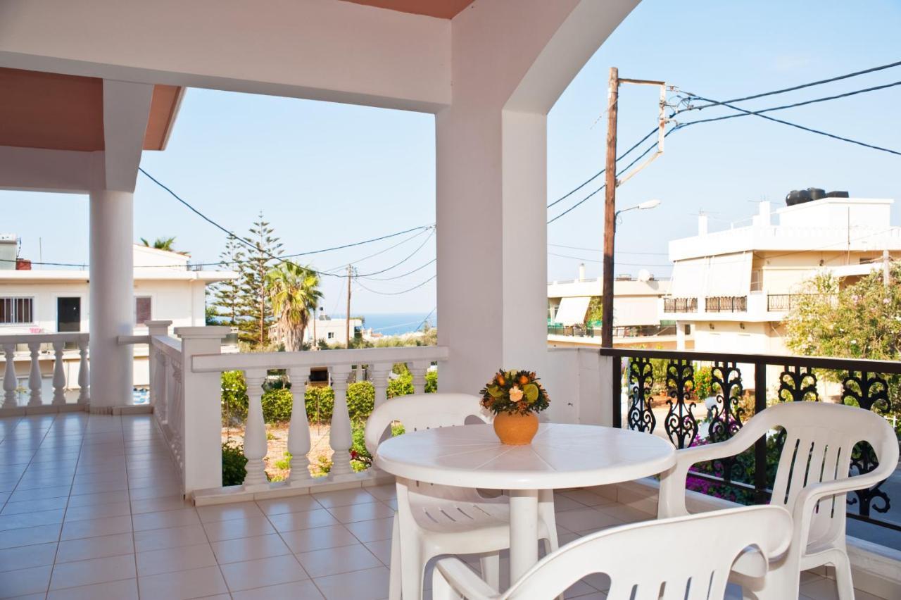 Captain Michalis Apartments Galatas  Exterior photo