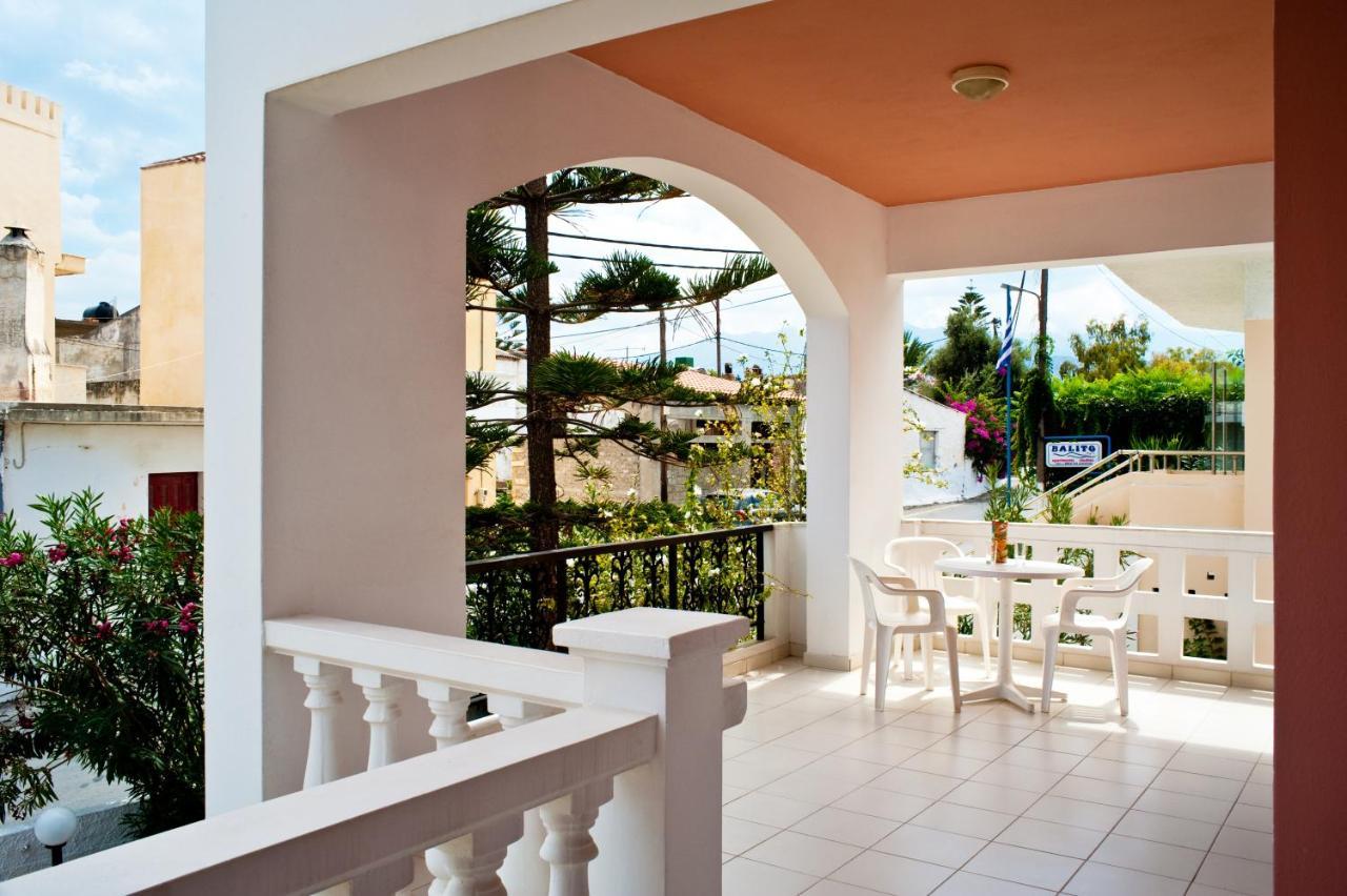 Captain Michalis Apartments Galatas  Exterior photo