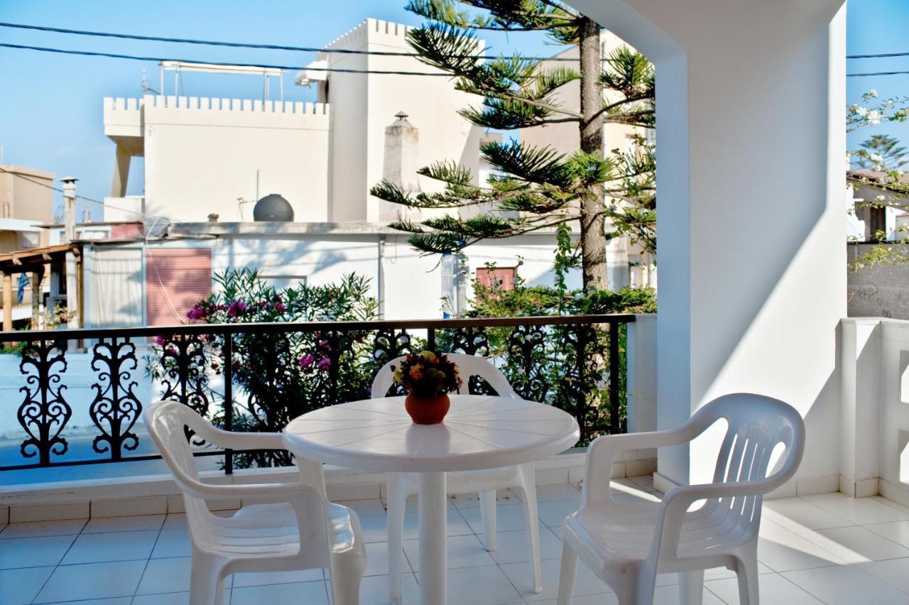Captain Michalis Apartments Galatas  Exterior photo
