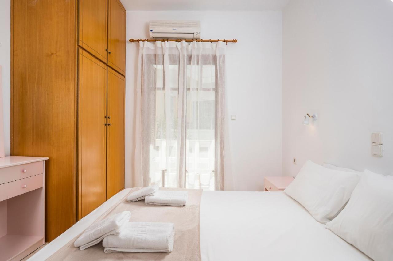 Captain Michalis Apartments Galatas  Exterior photo