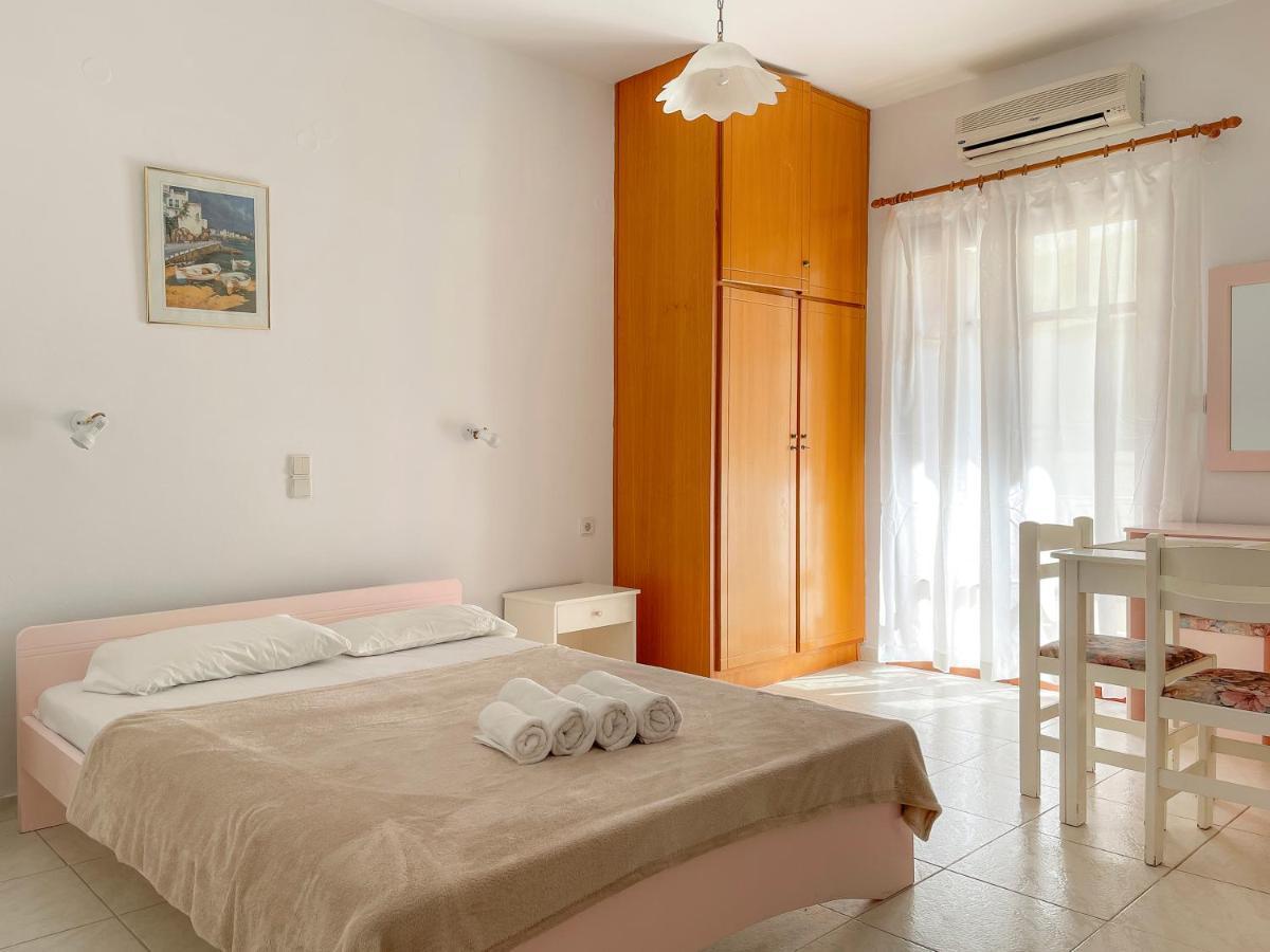 Captain Michalis Apartments Galatas  Exterior photo