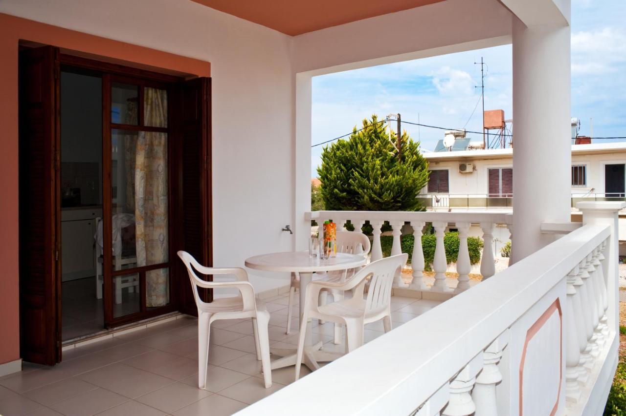 Captain Michalis Apartments Galatas  Exterior photo