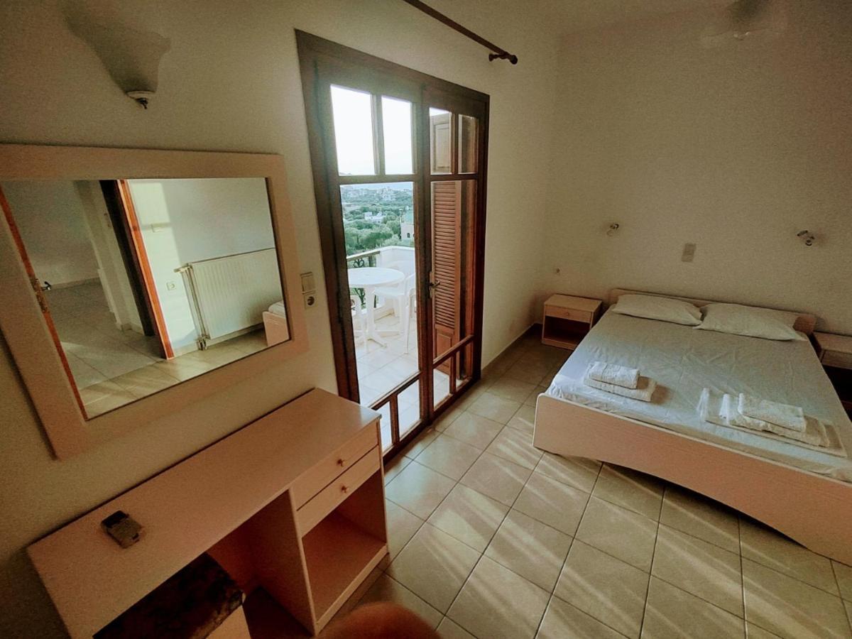 Captain Michalis Apartments Galatas  Exterior photo