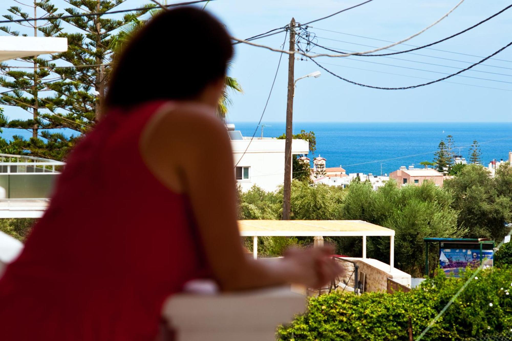 Captain Michalis Apartments Galatas  Exterior photo